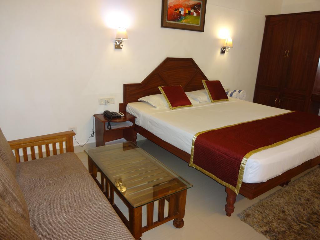 Chakra Ayurvedic Resort โกวาลัม ภายนอก รูปภาพ
