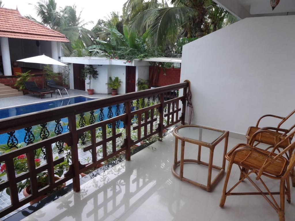Chakra Ayurvedic Resort โกวาลัม ภายนอก รูปภาพ