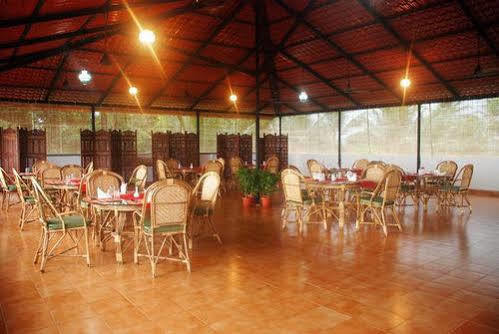 Chakra Ayurvedic Resort โกวาลัม ภายนอก รูปภาพ
