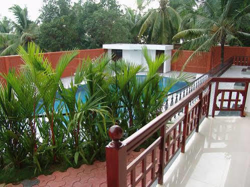 Chakra Ayurvedic Resort โกวาลัม ภายนอก รูปภาพ