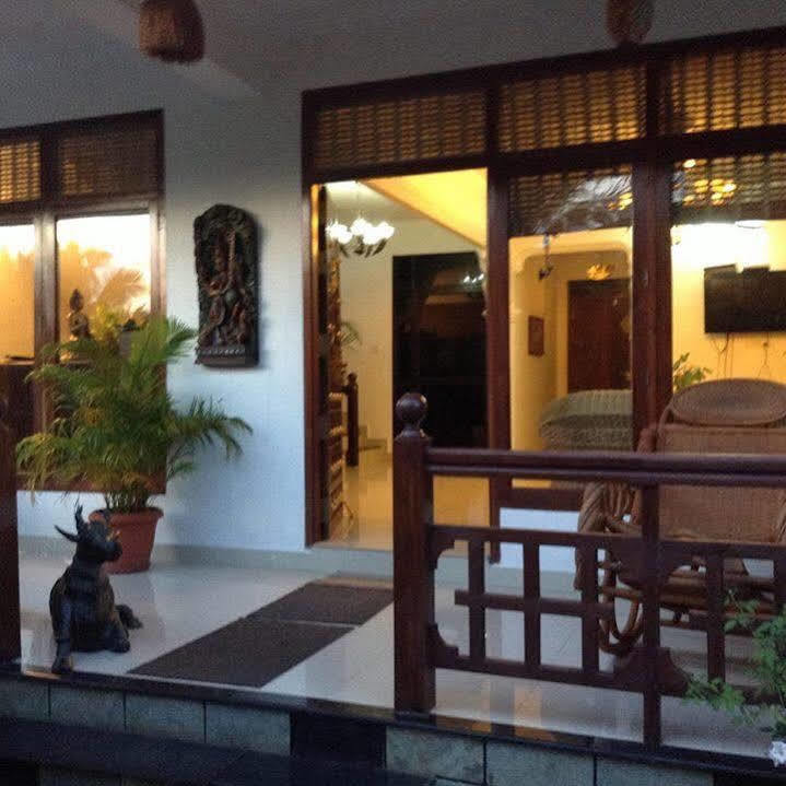 Chakra Ayurvedic Resort โกวาลัม ภายนอก รูปภาพ