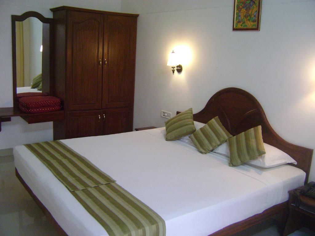 Chakra Ayurvedic Resort โกวาลัม ห้อง รูปภาพ